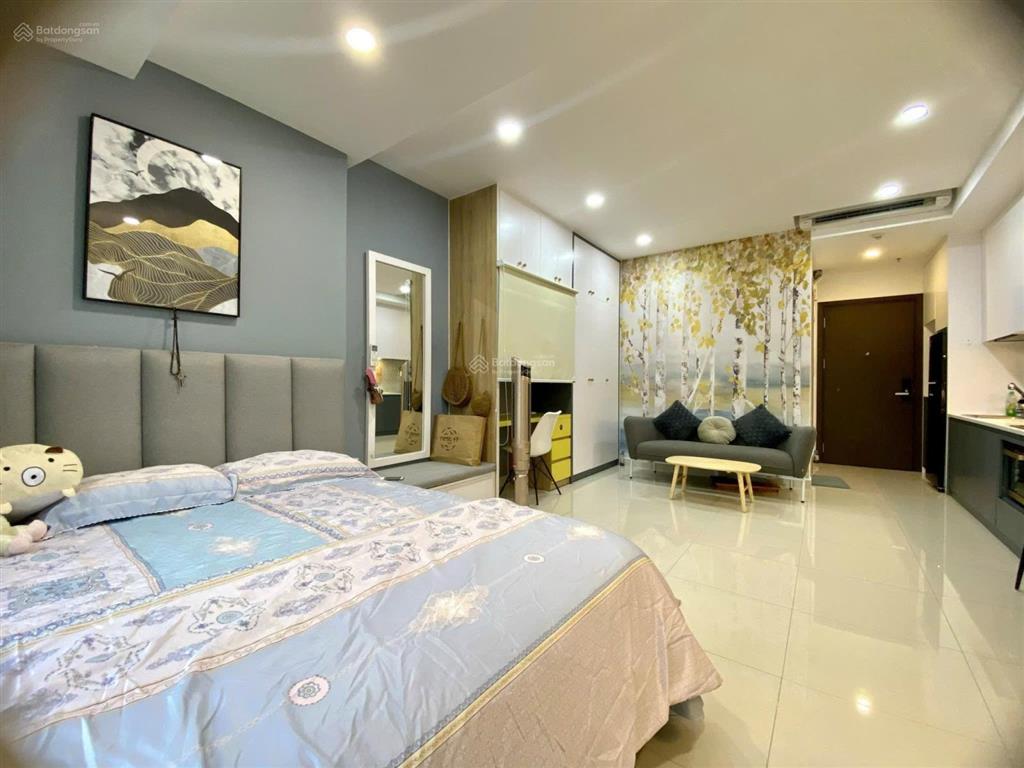 Bán căn hộ đẹp y hình full nội thất gần sân bay sẵn hđ thuê lâu dài giá chỉ 3.18 tỷ nhận nhà ngay