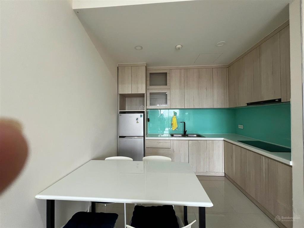 Cho thuê golden mansion 2pn 2wc full nội thất vào ở ngay gần sân giá 18tr