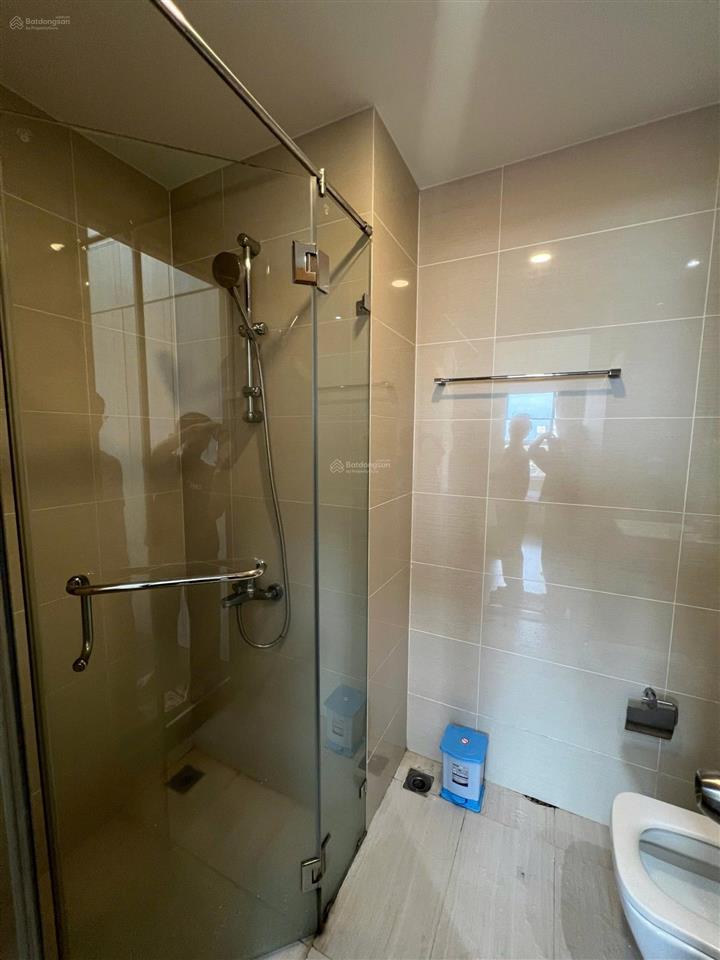 Cho thuê golden mansion 2pn 2wc full nội thất vào ở ngay gần sân giá 18tr