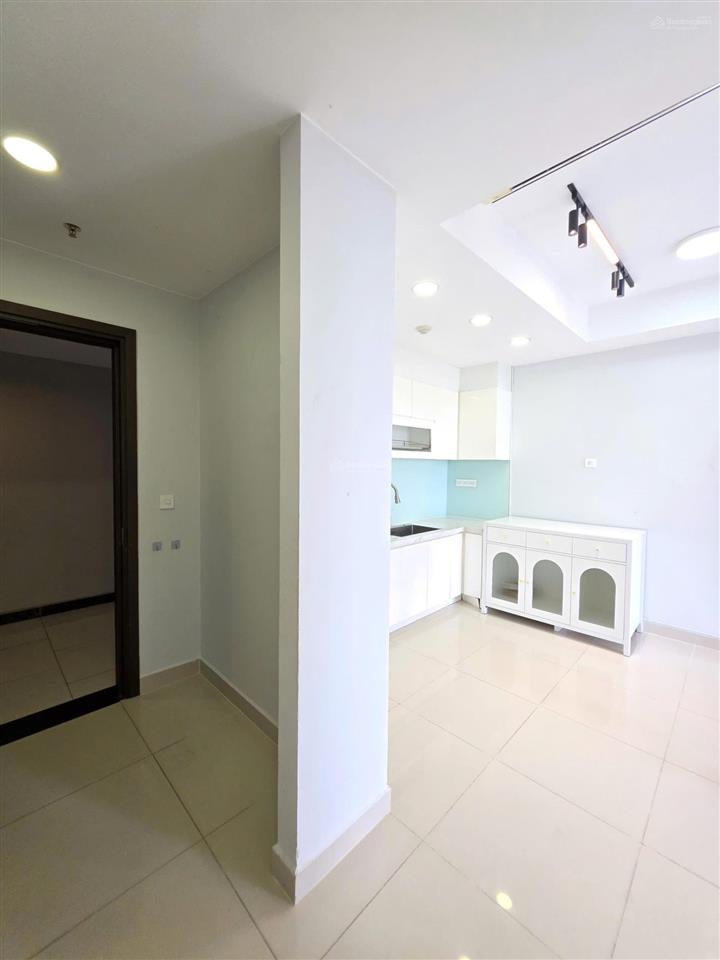Cho thuê 2pn 2wc nội thất cơ bản như hình gần sân bay vào ở ngay giá chỉ 15.5tr hợp đồng dài hạn