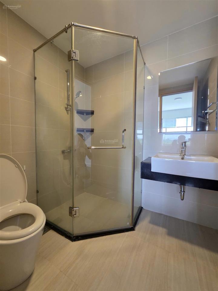 Cho thuê 2pn 2wc nội thất cơ bản như hình gần sân bay vào ở ngay giá chỉ 15.5tr hợp đồng dài hạn