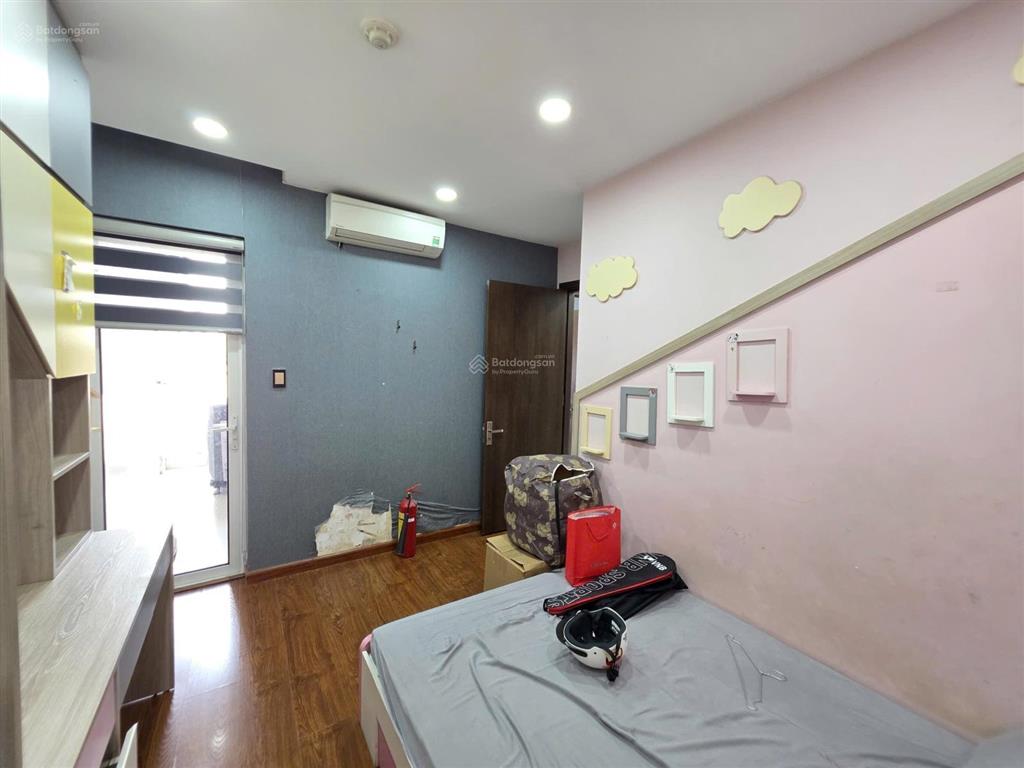 Cho thuê the botanica full nội thất y hình vào ở ngay gần sân bay giá 18tr 2pn 2wc 73m2