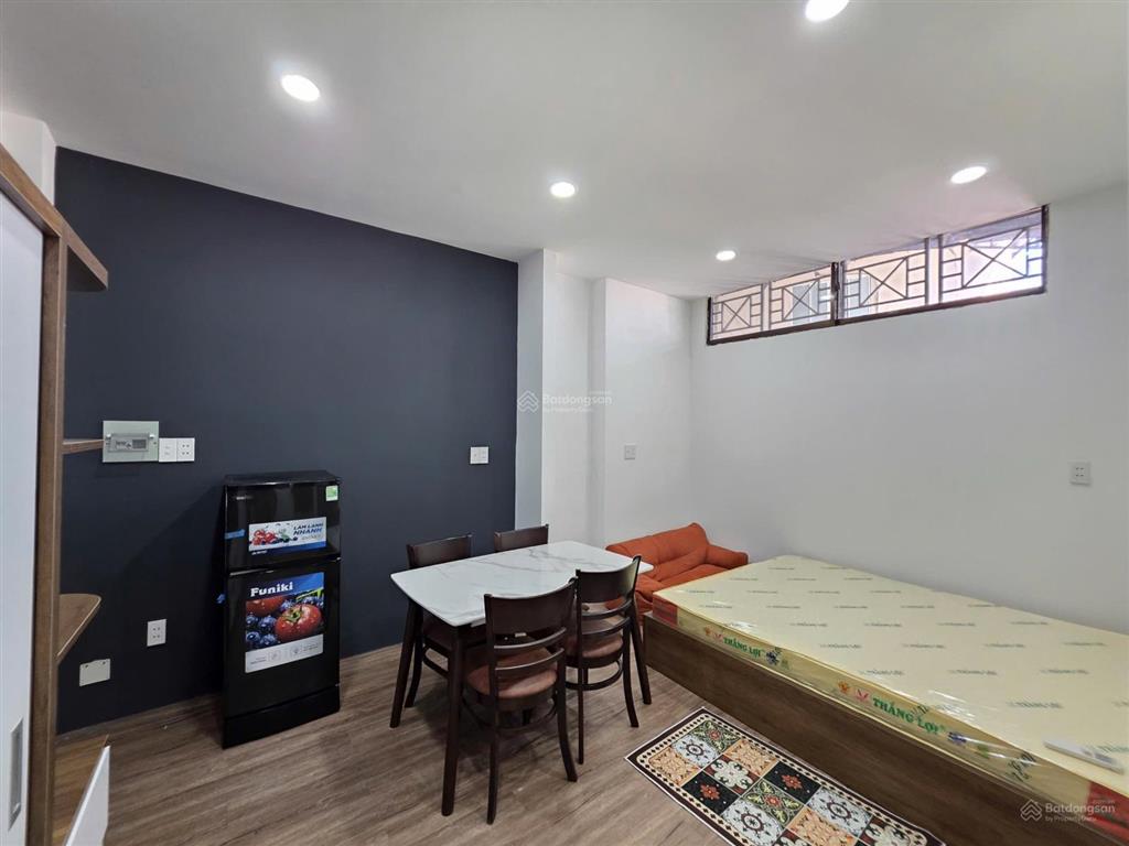 Cho thuê nhà y hình có chỗ xe hơi giá chỉ 7tr gần sân bay full nội thất mới tinh gần sân bay