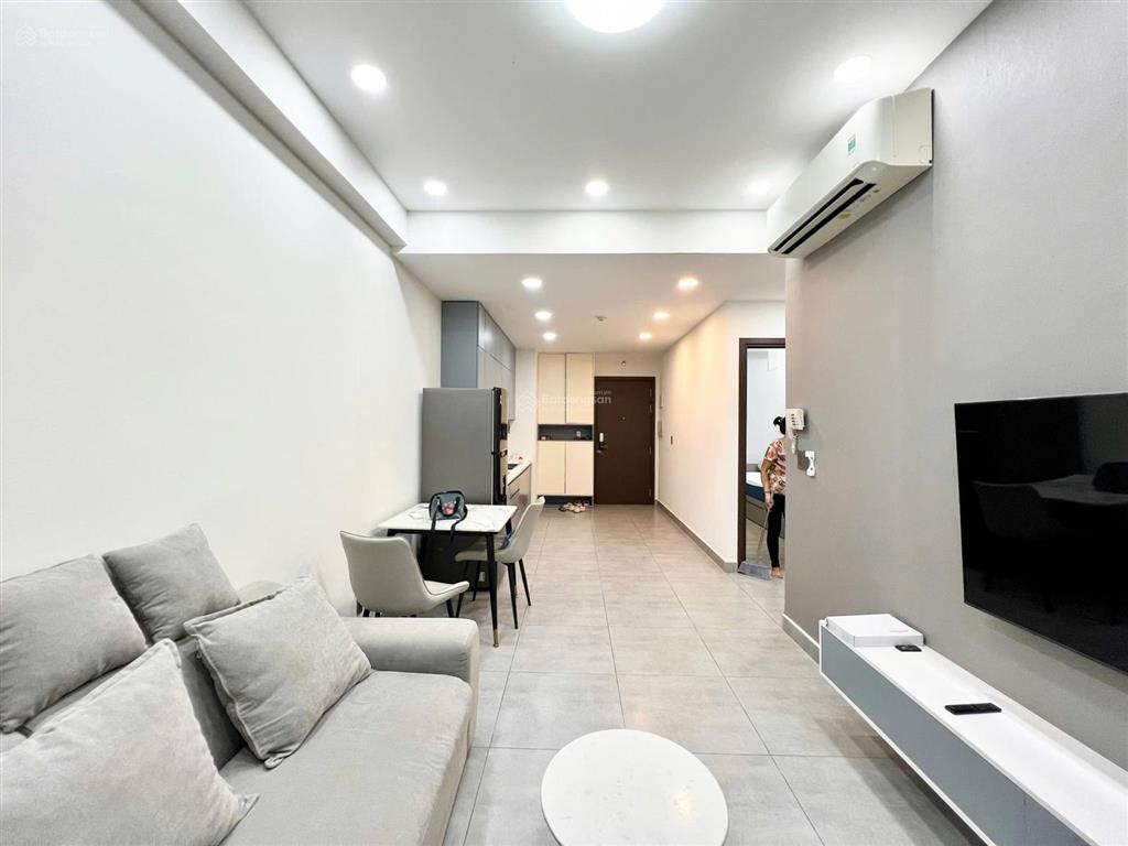 Cho thuê the botanica 2pn 1wc full nội thất gần sân bay giá chỉ 15tr 57m2 tầng cao view thoáng mát