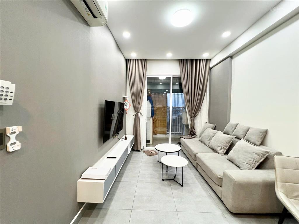 Cho thuê the botanica 2pn 1wc full nội thất gần sân bay giá chỉ 15tr 57m2 tầng cao view thoáng mát