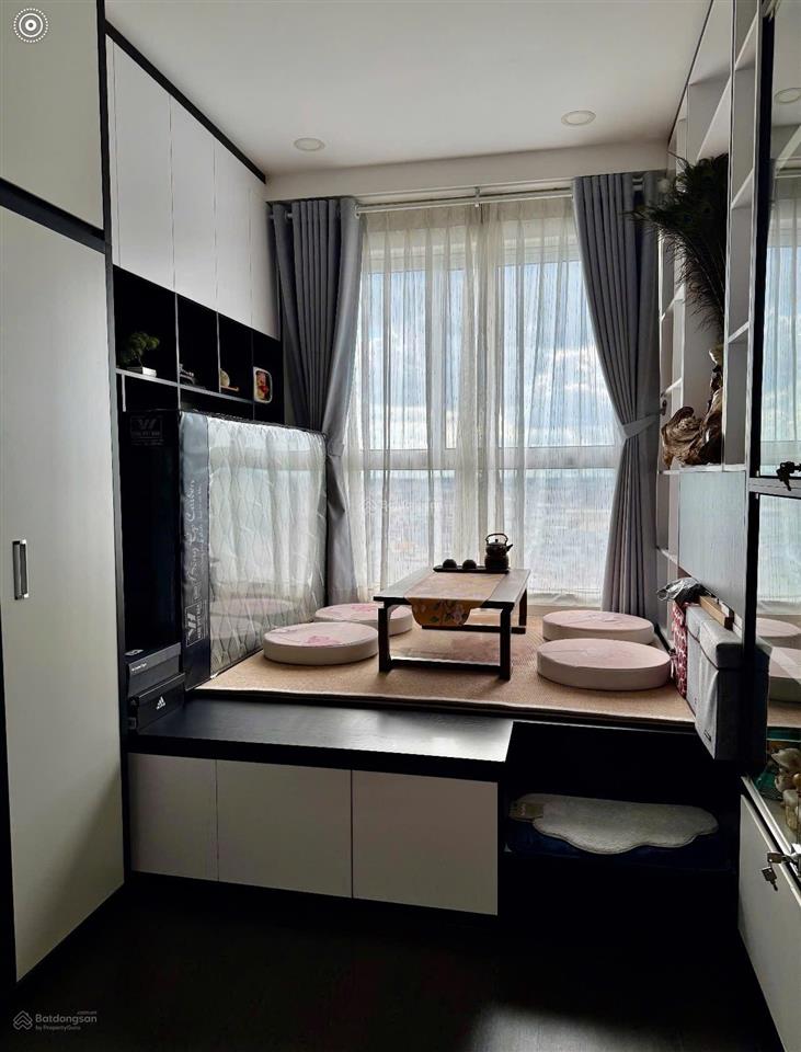 Cần bán căn góc 2pn 2wc tháp gm2 view sân bay đúng hình giá 5.59 tỷ nhận nhà ngay