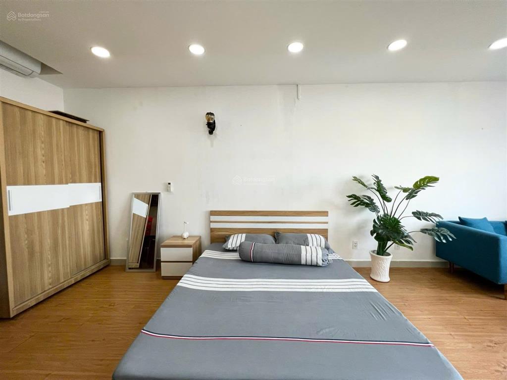 Cho thuê garden gate 1pn 1wc nhà trống gần sân bay giá chỉ 9.5tr 36m2 để ở, làm văn phòng