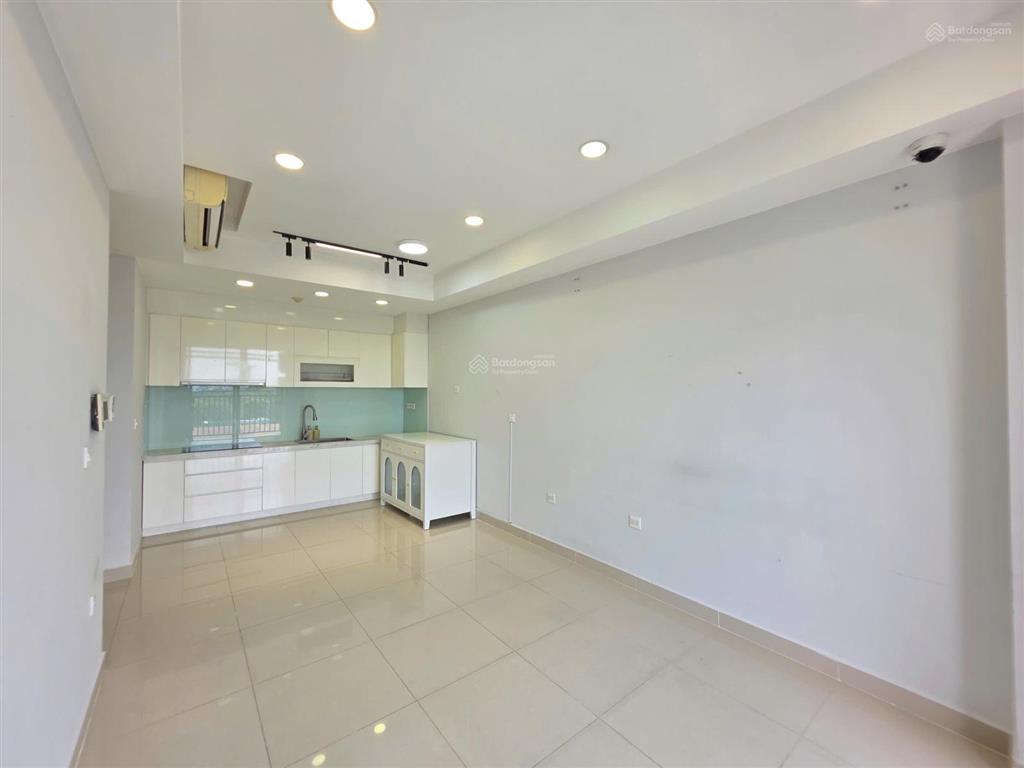 Cho thuê golden mansion nhà cơ bản gần sân bay giá 15,5tr 2pn 2wc 70m2