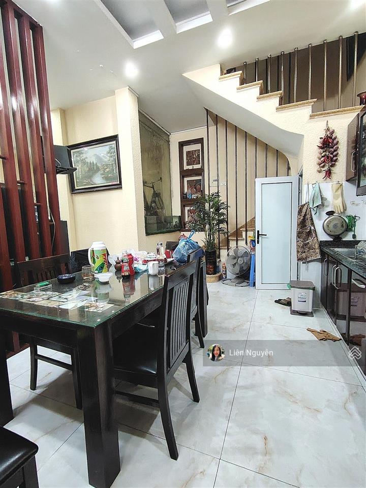 Bán nhà mặt phố trần hưng đạo, 50m2, 5 tầng, mặt tiền 5m, 50 tỷ, vỉa hè rộng, dòng tiền 60tr/tháng
