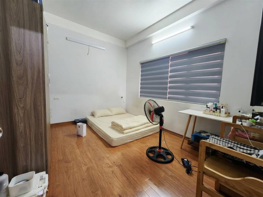 Bán nhà Lò Đúc ngõ rộng thoáng, 43m2, mặt tiền 8.9m, 16.4 tỉ, cách 1 nhà ra phố