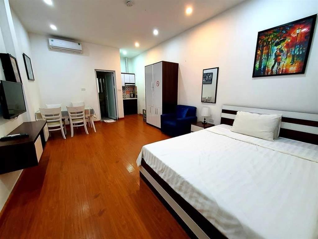 Bán nhà mặt phố Cửa Nam, 76m2, 8 tầng, mặt tiền 5.6m, 66.5 tỉ, thang máy, kinh doanh