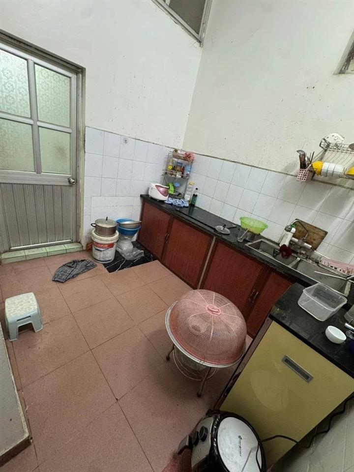 Bán nhà Hàng Điếu, 60m2, 3 tầng, mặt tiền 4m, nhỉnh 43 tỉ, ngõ rộng, phù hợp xây khách sạn