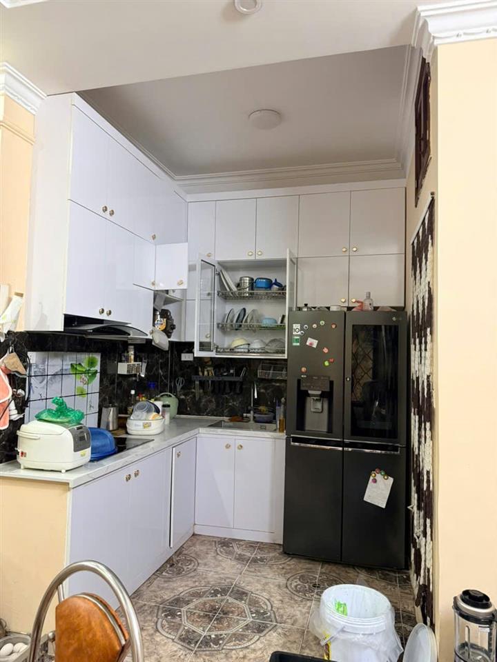 Bán nhà phố Hàng Than, 55m2, 6 tầng, mặt tiền 8.1m, 22.5 tỉ, nhà đẹp ở luôn, homestay