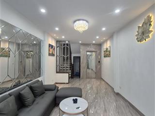 Bán nhà phố Bạch Mai, 40m2, 6 tầng thang máy, mặt tiền 4.6m, 14 tỉ, nhà đẹp ở luôn, ô tô