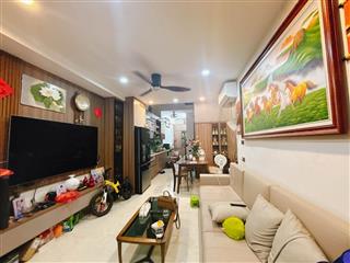 Bán nhà phố Nguyễn Đình Chiểu, 64m2, mặt tiền gần 4m, nhỉnh 22.5 tỉ, ô tô vào nhà