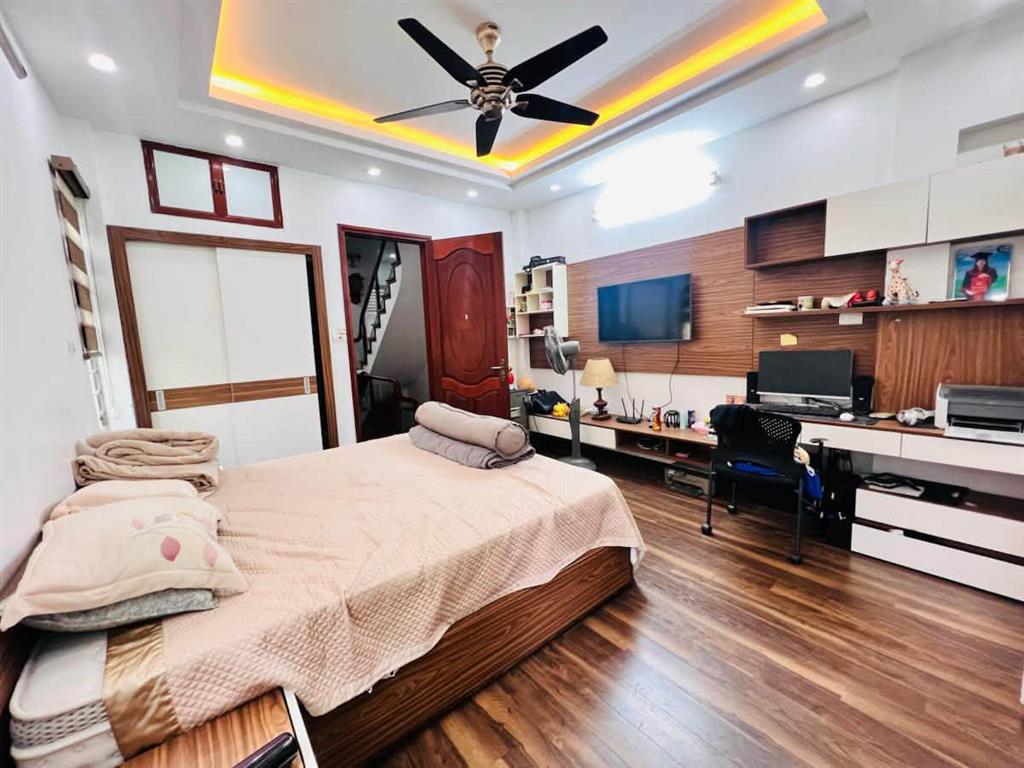 Bán nhà phố Phố Huế, 35m2, 7 tầng thang máy, mặt tiền 6m, 13.8 tỉ, nhà mới ở luôn, ngõ