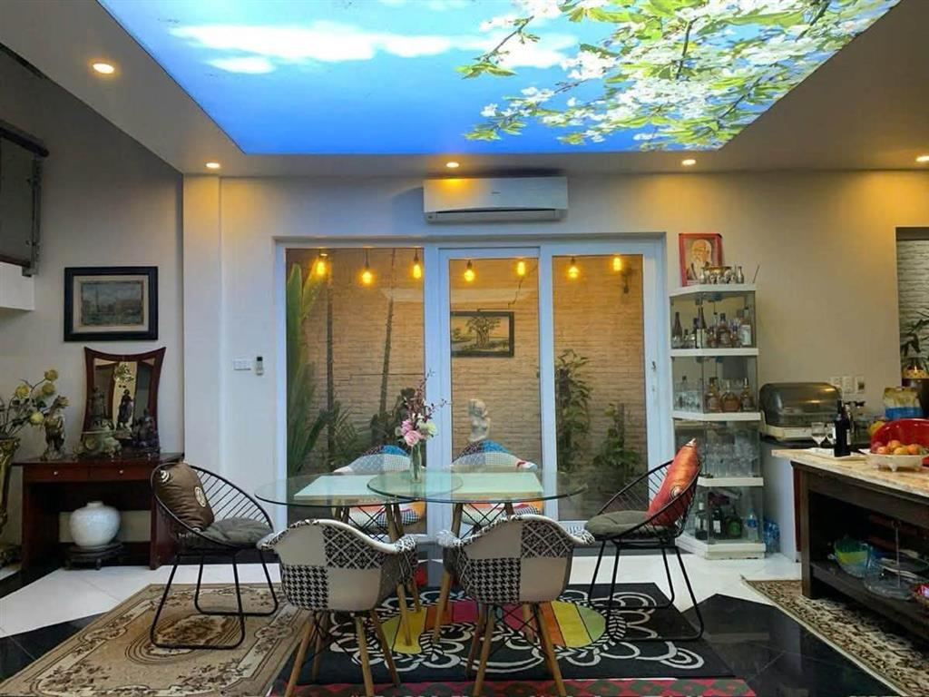 Bán nhà Lê Văn Hưu, 76m², 5 tầng, mặt tiền gần 7m, 32,3 tỷ, ngõ rộng, kinh doanh homestay