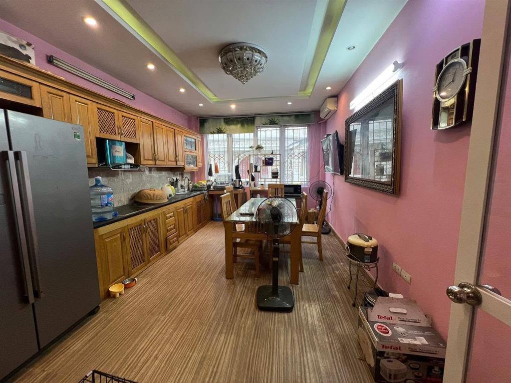 Hạ chào 4 tỉ! Nhà mặt phố Nguyễn Đình Chiểu, 59m2, 6 tầng thang máy cực đẹp, 47,8 tỷ, KD