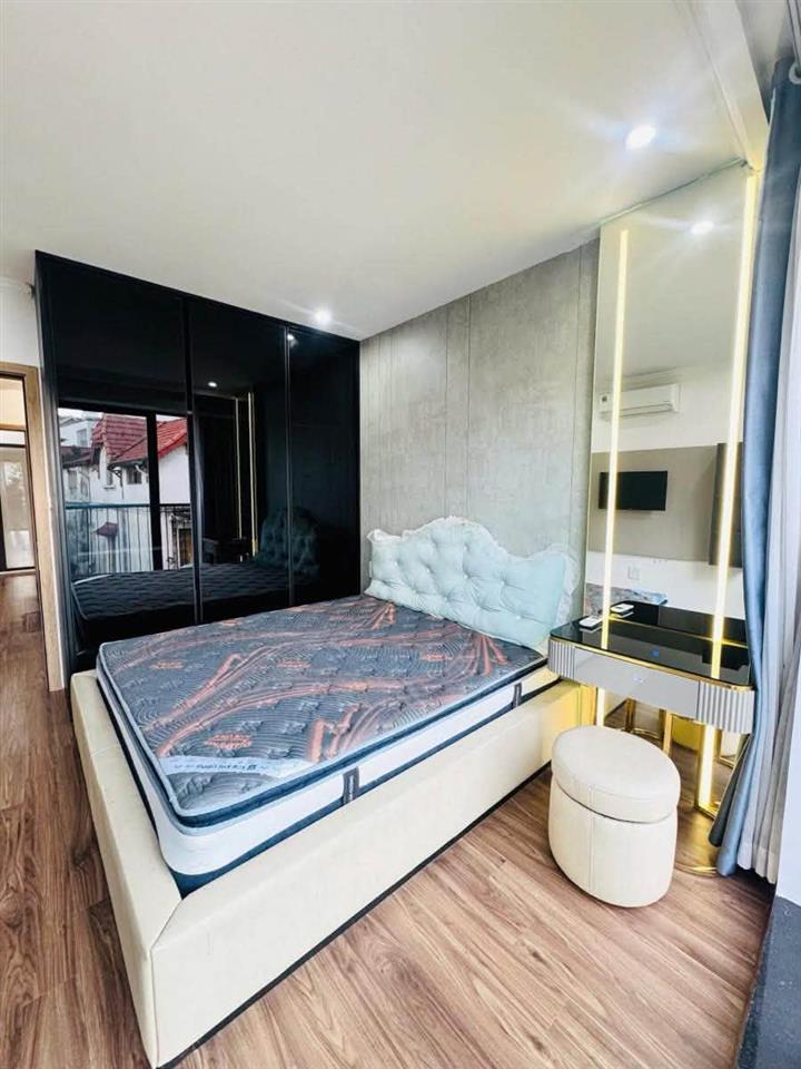 Bán nhà phố Nguyễn Du, 35m2, 3 tầng, mặt tiền gần 4m, 17.5 tỉ, trung tâm, ngõ ô tô