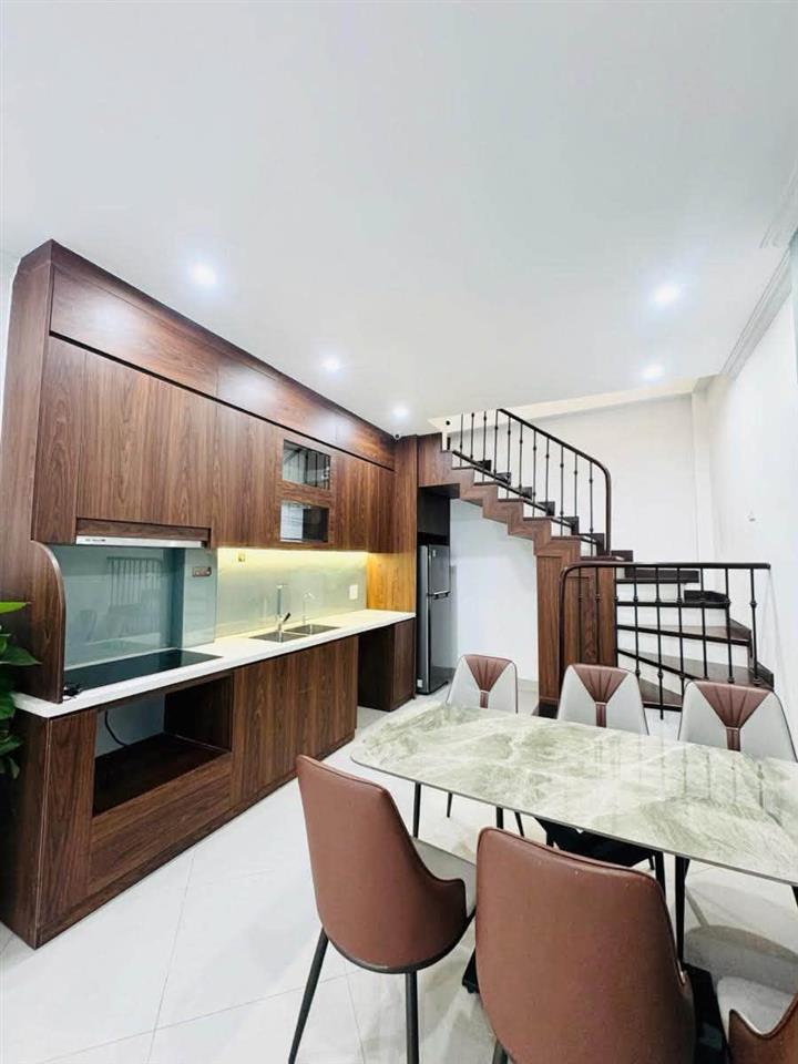 Bán nhà phố Nguyễn Du, 35m2, 3 tầng, mặt tiền gần 4m, 17.5 tỉ, trung tâm, ngõ ô tô