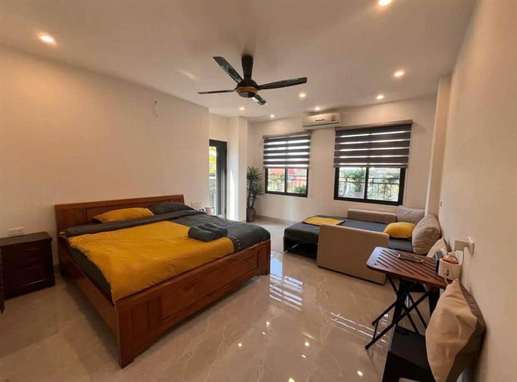 Bán nhà Hàng Bông, 45m2, 6 tầng, mặt tiền 4.5m, 25.5 tỉ, gần mặt phố, kinh doanh homestay