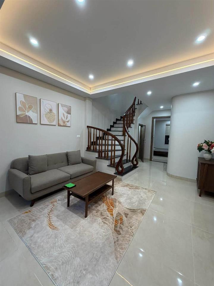 Bán nhà Lò Đúc 4 tầng, mặt tiền 4.1m, 40m2, 11.8 tỷ, lô góc, ngõ rộng, KD homestay
