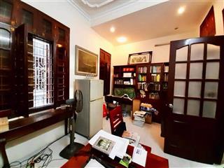 Bán nhà Hàng Chuối, 40m2, 4 tầng, mặt tiền 5.3m, 15.7 tỉ, lô góc 2 mặt thoáng, ngõ rộng