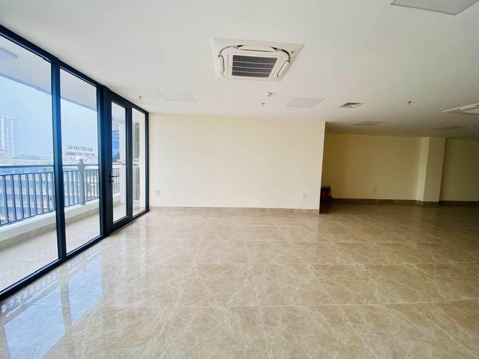 Bán nhà mặt phố Bùi Thị Xuân, 130m2, 10 tầng và 1 hầm thang máy, mặt tiền 6.5m, 117.5 tỉ