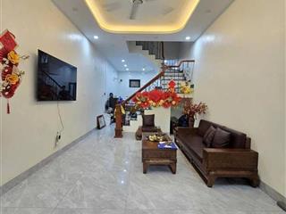 Chính chủ bán nhà phố Hàng Giày, 4 tầng, mặt tiền 10m, 90m2, 32 tỉ, homestay đỉnh