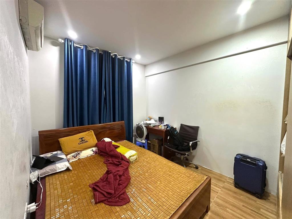 Bán nhà mặt phố Hàng Lược, 30m2, 4 tầng, 16.5 tỉ, vỉa hè, cho thuê 22tr/tháng