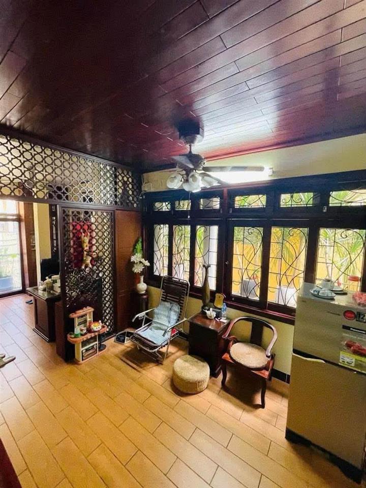 Bán nhà Hàng Gà, 100m2, 5 tầng, mặt tiền 4.5m, 59.5 tỷ, kinh doanh homestay, khách sạn