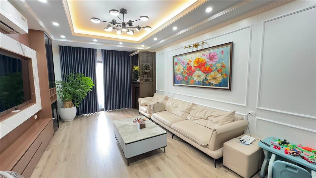 Bán nhà phố Lò Đúc, 74m2, 5 tầng, mặt tiền 4m, 16.5 tỉ, nhà đẹp ở luôn, ngõ ba gác tránh