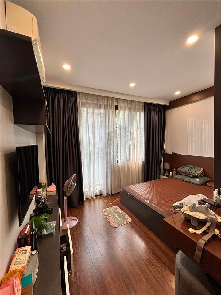 Bán nhà mặt phố Trần Quốc Toản, 60m2, 4 tầng, mặt tiền 4m, 47.8 tỉ, kinh doanh đỉnh