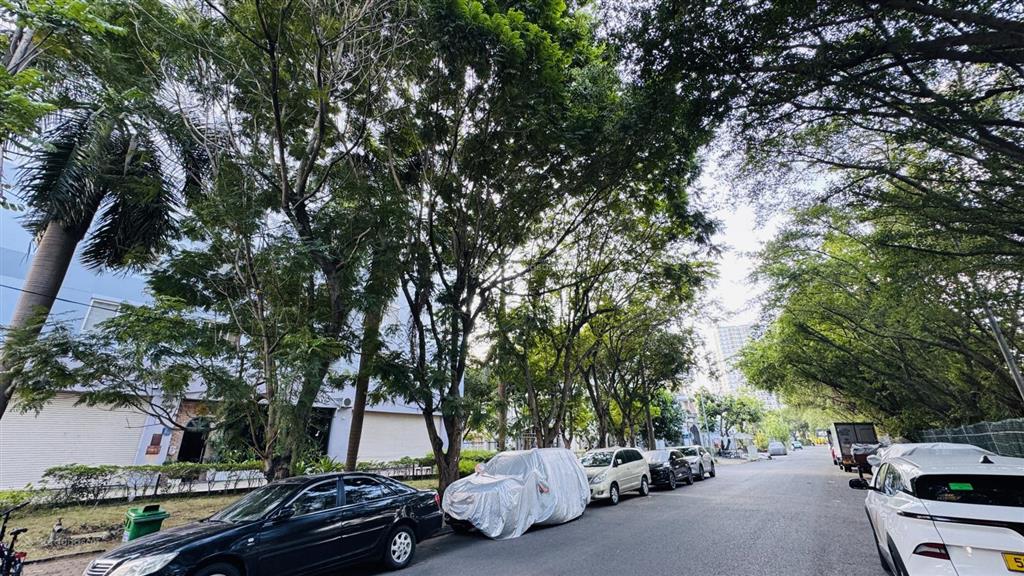 Bán nhà quận 7 chính chủ, đường phú thuận, 118m, căn góc 3pn, view pháo hoa quận 1