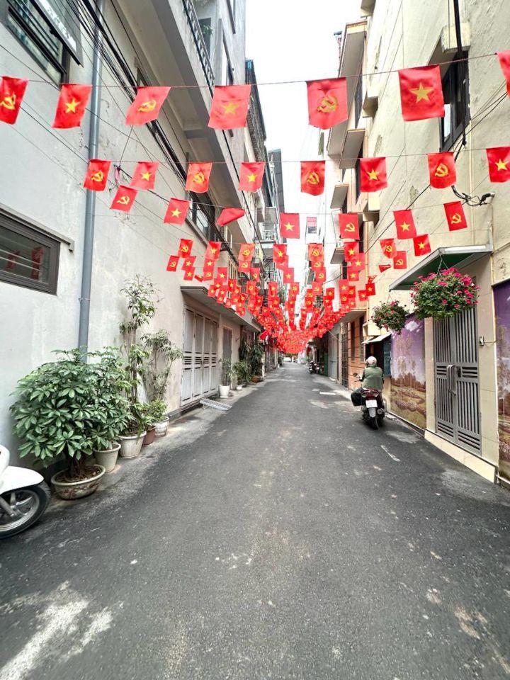 Bán nhà mặt phố Nguyễn Ngọc Nại, Thanh Xuân 70m,3 tầng. Giá: 28 tỷ. LH: 0937158386