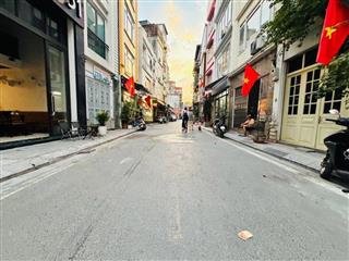 Bán nhà phố Bạch Mai, Hai bà Trưng 36m, 4 tầng, mt 4.5m. Giá: 15.2 tỷ. LH: 0937158386