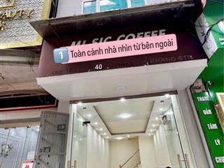 Cho thuê nhà 5 tầng Huỳnh Thúc Kháng, Đống Đa. Giá: 27tr/ tháng. LH: 0937158386