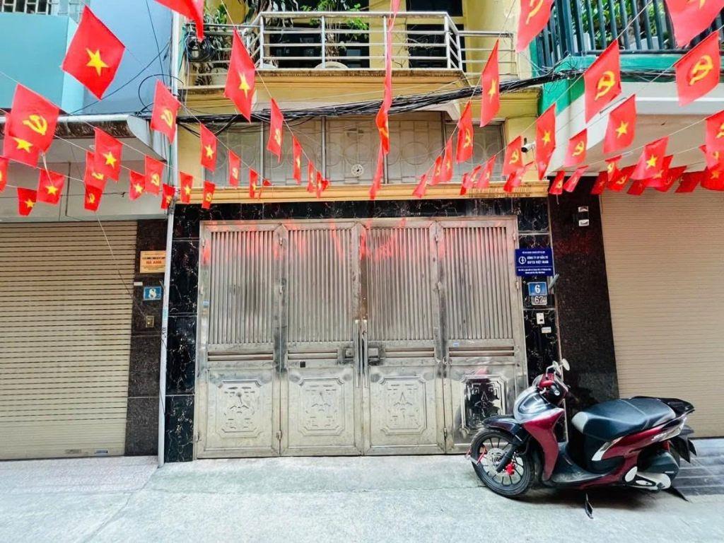 Bán nhà phố Lê Trọng Tấn, Thanh Xuân 61m, 4 tầng, mt 4.5m. Giá: 23.5 tỷ. LH: 0937158386