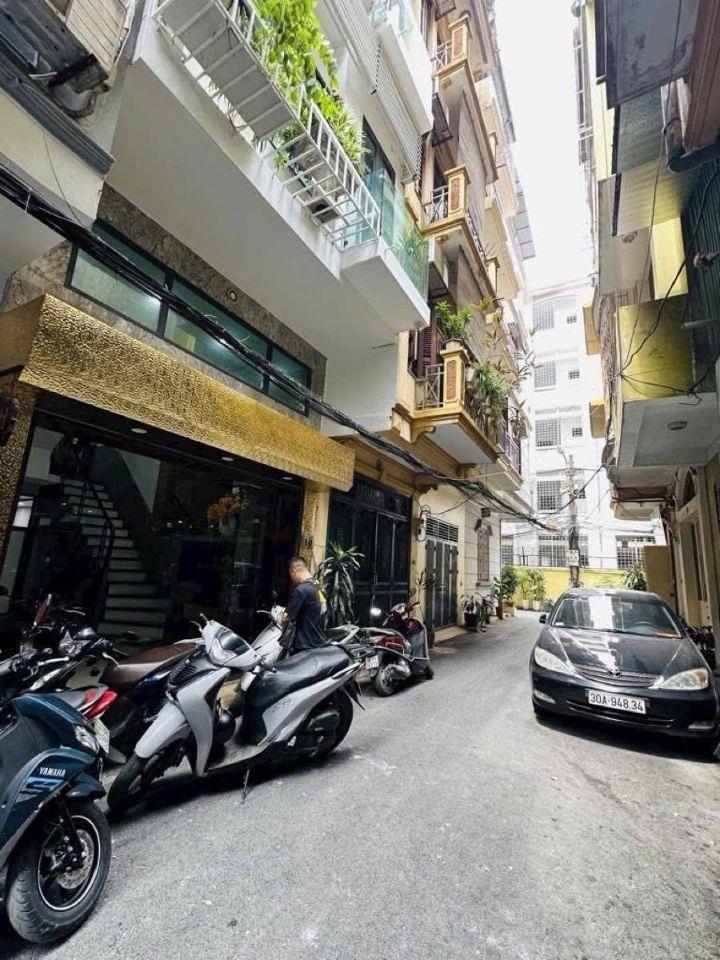 Bán nhà phố Nguyễn Chí Thanh, Đống Đa 45m, 6 tầng, mt 4.2m. Giá: 20.2 tỷ