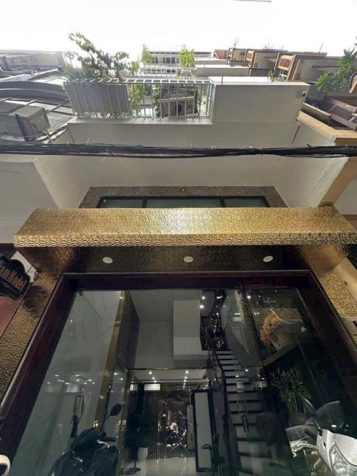 Bán nhà phố Nguyễn Chí Thanh, Đống Đa 45m, 6 tầng, mt 4.2m. Giá: 20.2 tỷ