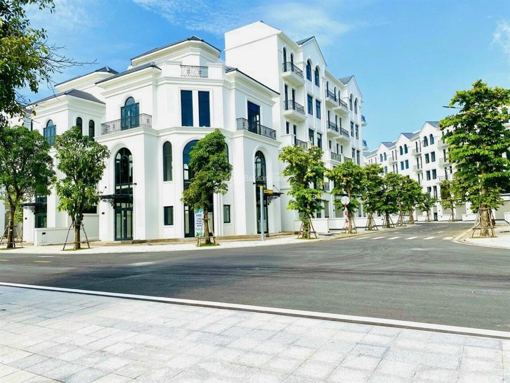 Rổ hàng cần ra gấp vinhomes q9 studio giá từ 1,6 tỷ, 2pn giá từ 2,2 tỷ  0938 393 ***