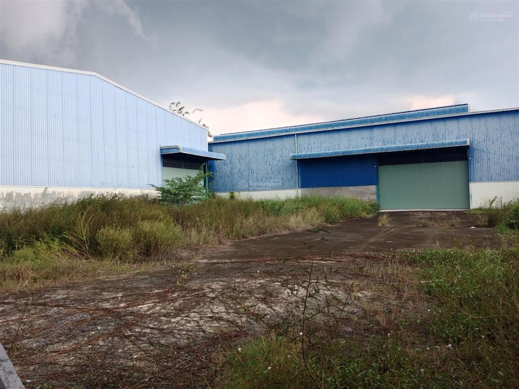 Cho thuê kho xưởng và đất 3.000 m2 giá 50 triệu đồng / tháng phường tân khánh tp tân an long an