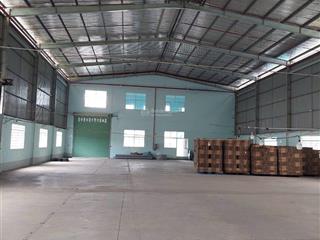 Cho thuê kho xưởng 900 m2 giá 45 triệu /đường dt 826 xã mỹ lệ huyện cần đước long an