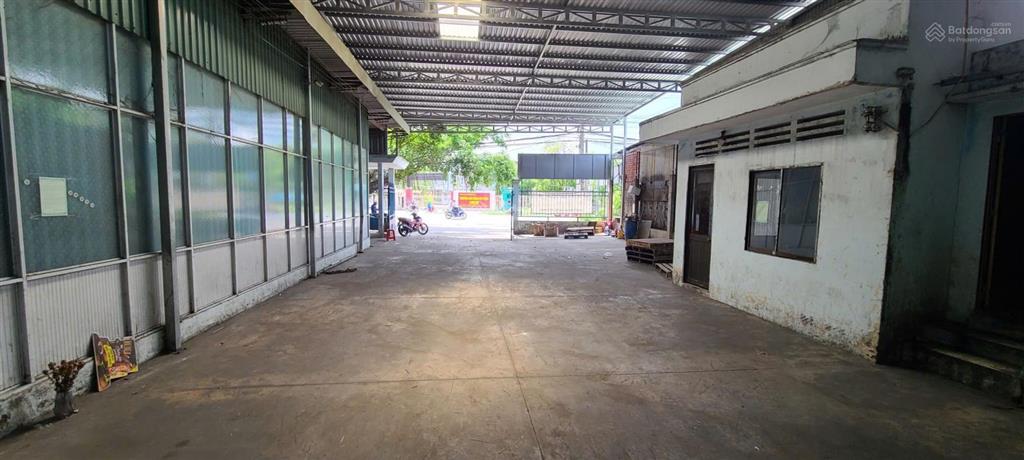Cho thuê xưởng 1.500 m2 giá 35 triệu / đường quốc lộ 1a phường tân khánh thành phố tân an long an