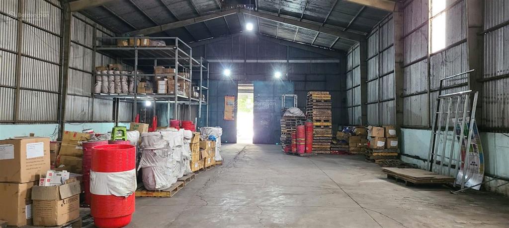 Cho thuê xưởng 1.500 m2 giá 35 triệu / đường quốc lộ 1a phường tân khánh thành phố tân an long an