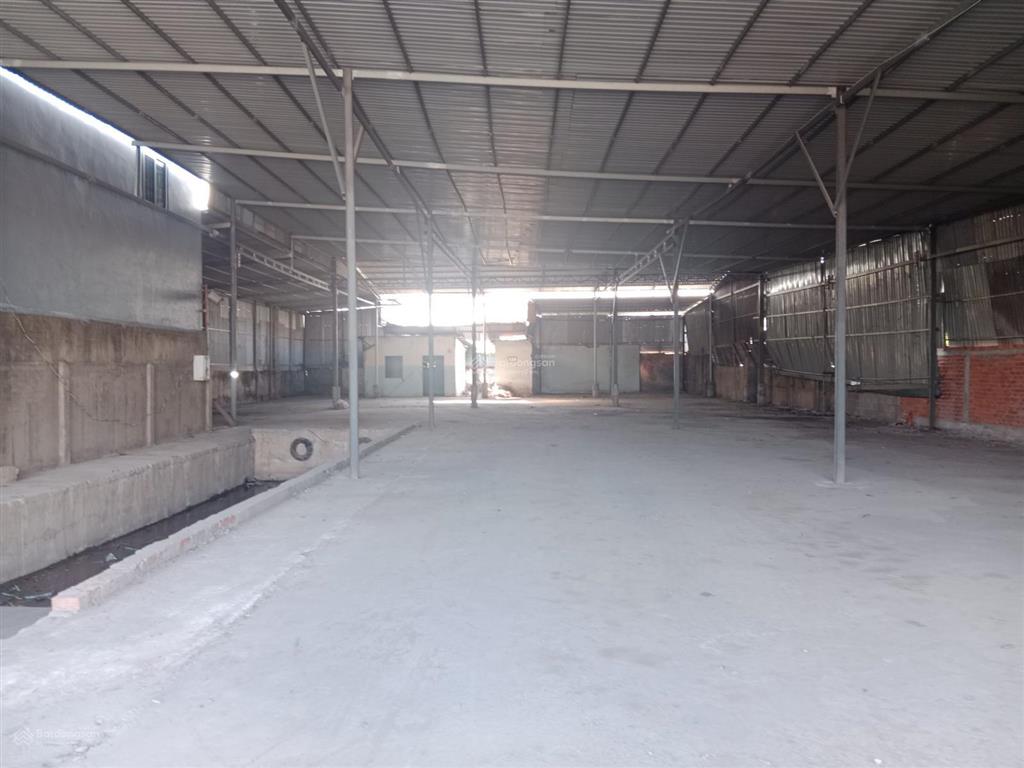 Cho thuê xưởng 1.500 m2 giá 20 triệu / đường quốc lộ 1a phường khánh hậu thành phố tân an long an