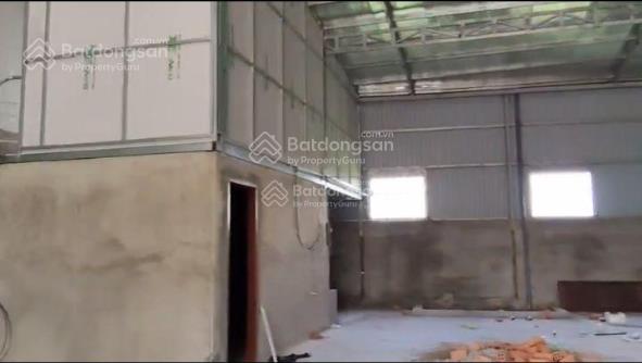 Cho thuê kho xưởng 360m2 giá 12 triệu /th xã quê mỹ thạnh, huyện tân trụ, long an
