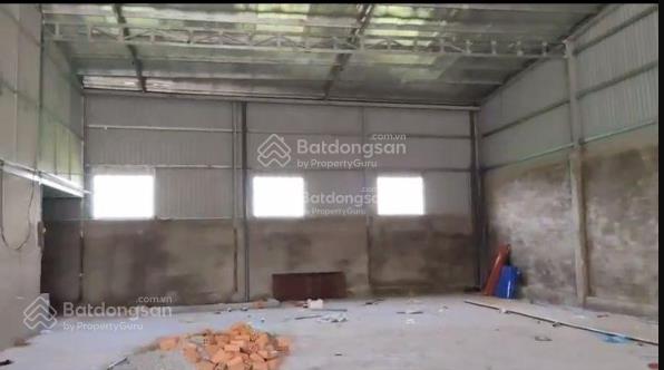 Cho thuê kho xưởng 360m2 giá 12 triệu /th xã quê mỹ thạnh, huyện tân trụ, long an