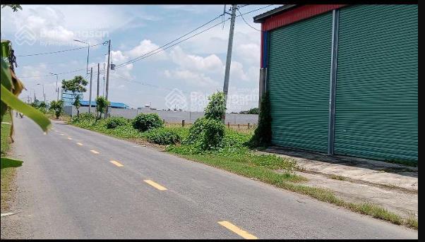 Cho thuê kho xưởng 360m2 giá 12 triệu /th xã quê mỹ thạnh, huyện tân trụ, long an