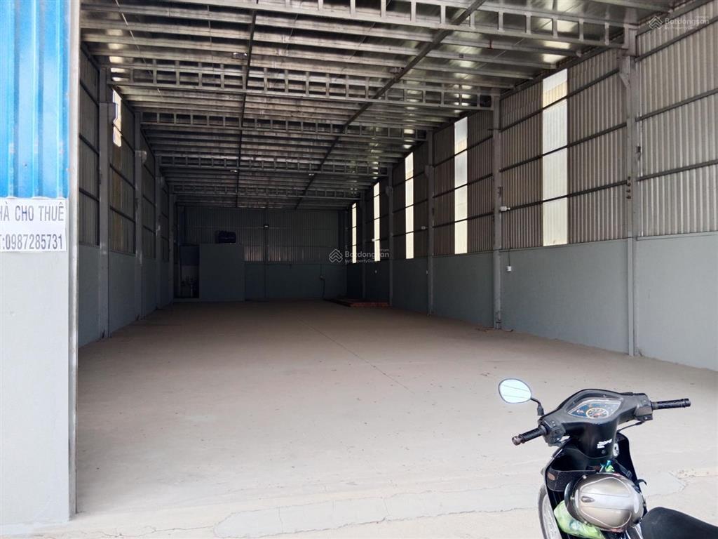 Cho thuê kho xưởng 500 m2 giá 8 triệu / đường 834, xã bình thạnh, huyện thủ thừa, long an
